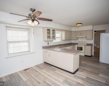 9 N Green Acre Drive - Photo Thumbnail 13