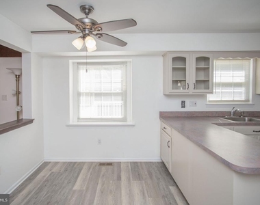 9 N Green Acre Drive - Photo Thumbnail 22