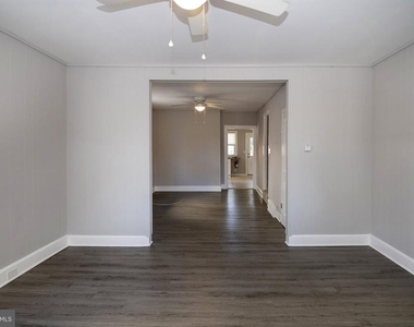 207 Somerset Street - Photo Thumbnail 5