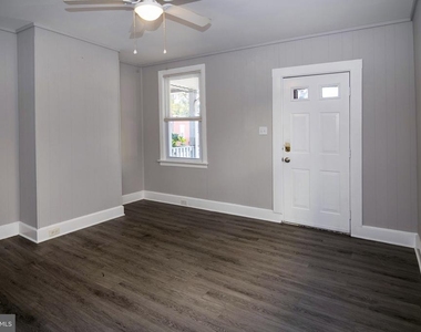 207 Somerset Street - Photo Thumbnail 7