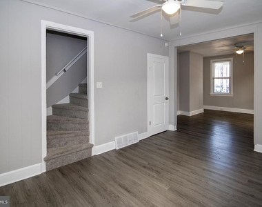 207 Somerset Street - Photo Thumbnail 12