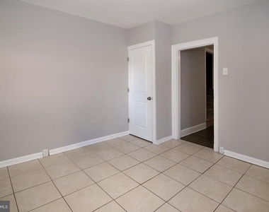 207 Somerset Street - Photo Thumbnail 17