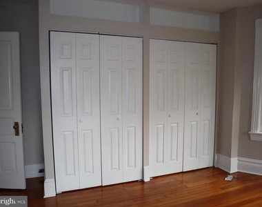 208 Linden Avenue - Photo Thumbnail 2
