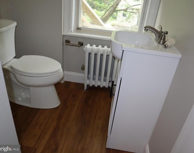 208 Linden Avenue - Photo Thumbnail 10