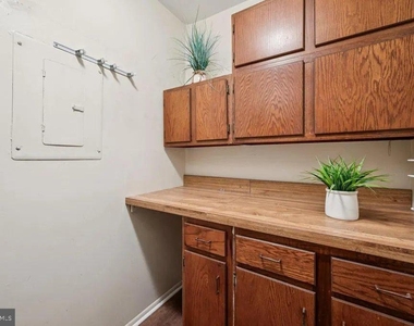 1001 Woodhollow Drive - Photo Thumbnail 14