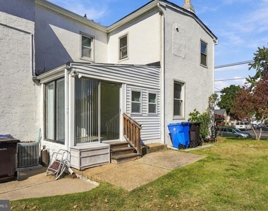 200 Leon Avenue - Photo Thumbnail 18