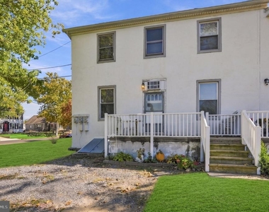 200 Leon Avenue - Photo Thumbnail 1