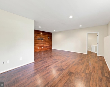 64 Meadow Circle - Photo Thumbnail 25