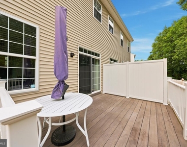 64 Meadow Circle - Photo Thumbnail 30
