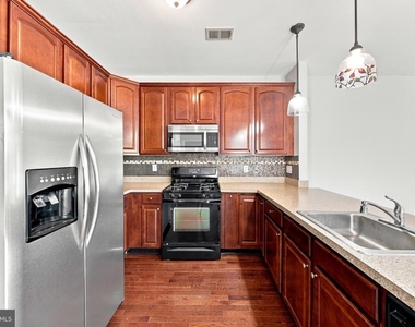 64 Meadow Circle - Photo Thumbnail 6