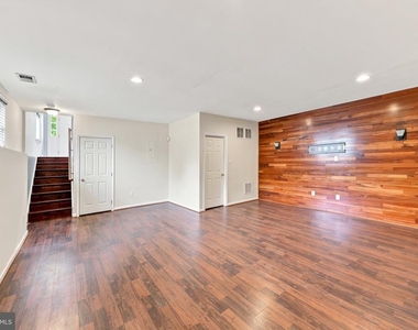 64 Meadow Circle - Photo Thumbnail 26