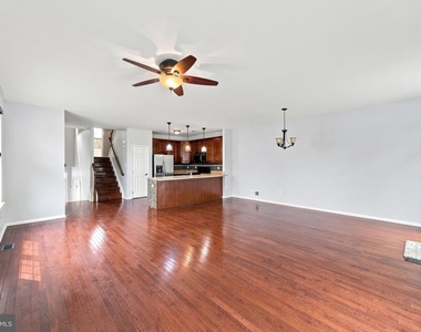 64 Meadow Circle - Photo Thumbnail 11