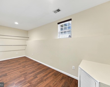 64 Meadow Circle - Photo Thumbnail 28