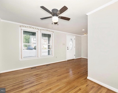 117 Valley View Court - Photo Thumbnail 1