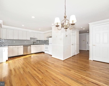 117 Valley View Court - Photo Thumbnail 4