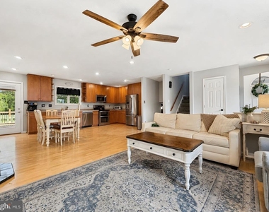 20900 Mauvy Moss Place - Photo Thumbnail 9