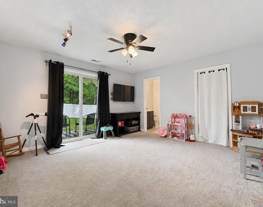 20900 Mauvy Moss Place - Photo Thumbnail 23