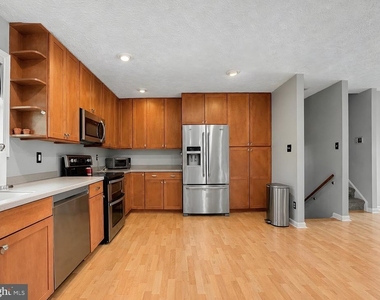 20900 Mauvy Moss Place - Photo Thumbnail 14