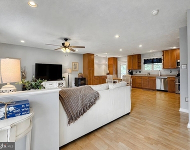 20900 Mauvy Moss Place - Photo Thumbnail 4