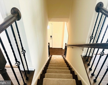 3002 Winterbourne Drive - Photo Thumbnail 66
