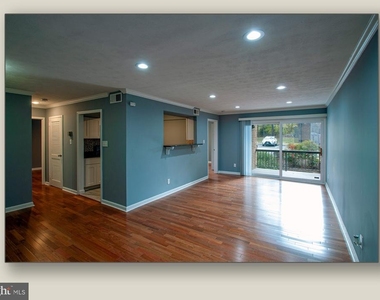 11206 Cherry Hill Road - Photo Thumbnail 4