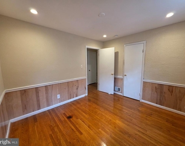 4808 Lexington Avenue - Photo Thumbnail 9