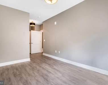 145 Riverhaven Drive - Photo Thumbnail 19