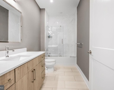 145 Riverhaven Drive - Photo Thumbnail 16