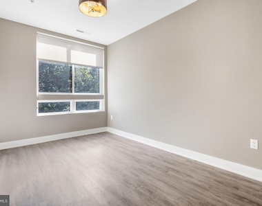 145 Riverhaven Drive - Photo Thumbnail 18