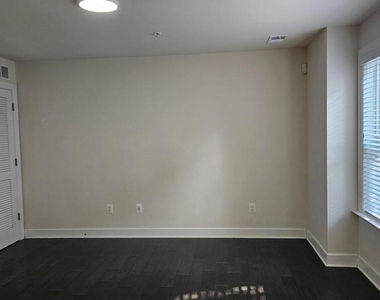 6639 Rhode Island Avenue - Photo Thumbnail 5