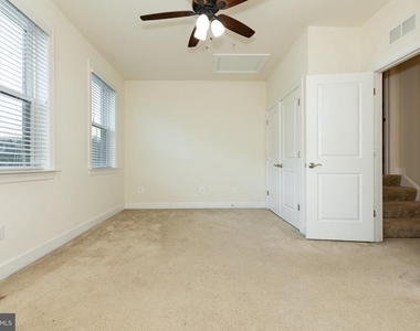 6639 Rhode Island Avenue - Photo Thumbnail 19