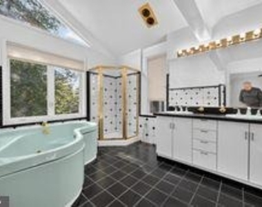 8205 Bryant Drive - Photo Thumbnail 14
