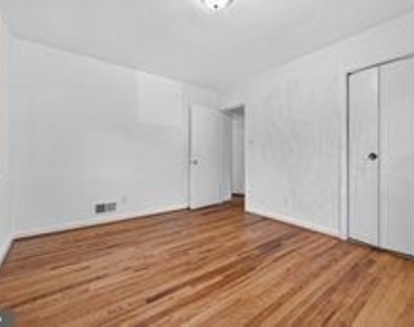 8205 Bryant Drive - Photo Thumbnail 17