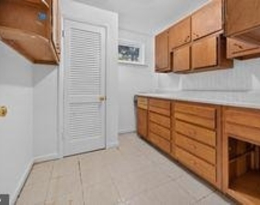 8205 Bryant Drive - Photo Thumbnail 25