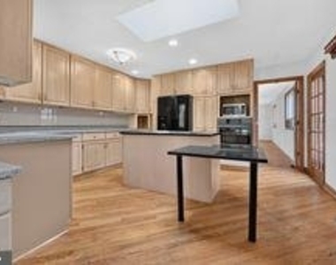 8205 Bryant Drive - Photo Thumbnail 2