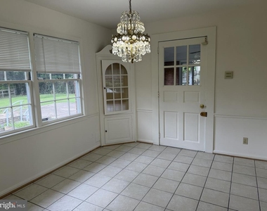 9220 Quintana Drive - Photo Thumbnail 3