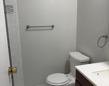 14015 Congress Drive - Photo Thumbnail 21