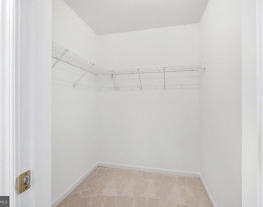 805 Main Street - Photo Thumbnail 21