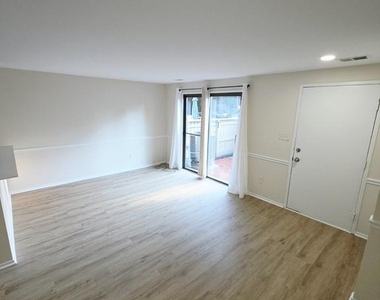 9441 Chadburn Place - Photo Thumbnail 5