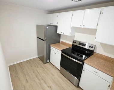 9441 Chadburn Place - Photo Thumbnail 13