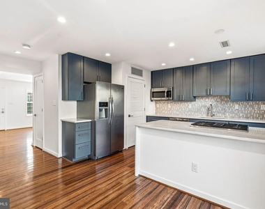 15727 Ambiance Drive - Photo Thumbnail 6