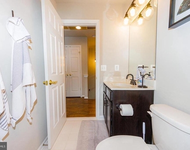 16201 Coolidge Avenue - Photo Thumbnail 25