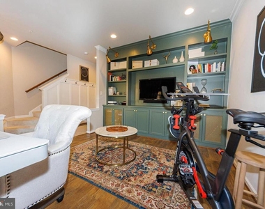 16201 Coolidge Avenue - Photo Thumbnail 30
