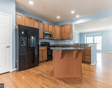 23425 Forest Haven Way - Photo Thumbnail 11