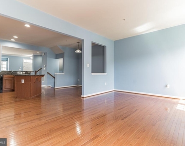 23425 Forest Haven Way - Photo Thumbnail 10