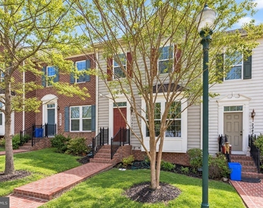 23425 Forest Haven Way - Photo Thumbnail 2