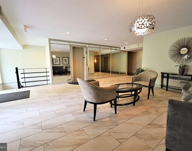 7400 Lakeview Drive - Photo Thumbnail 2