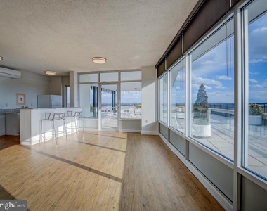 10500 Rockville Pike - Photo Thumbnail 20