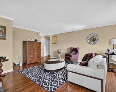 10500 Rockville Pike - Photo Thumbnail 5