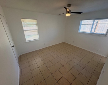 6220 Thurgood Ave - Photo Thumbnail 13
